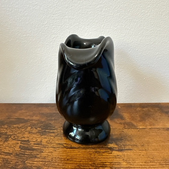 Unique Art Nouveau Glossy Black Open Flower Petal Pottery Vase Planter USA 827 - Picture 3 of 4